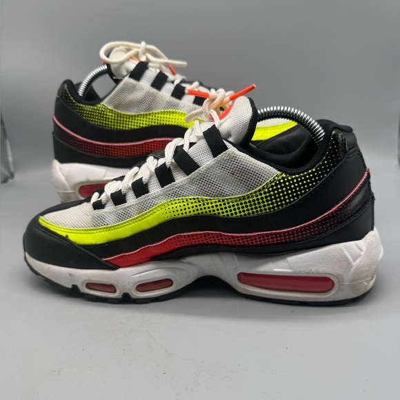 Size 8.5 - Nike Air Max 95 SE Neon Collection Men’s Shoes - Picture 1 of 7